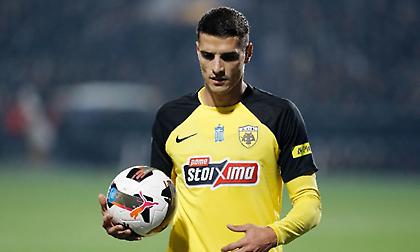 Χωρίς Μαρσιάλ και με Λαμέλα στην κορυφή η ενδεκάδα της ΑΕΚ