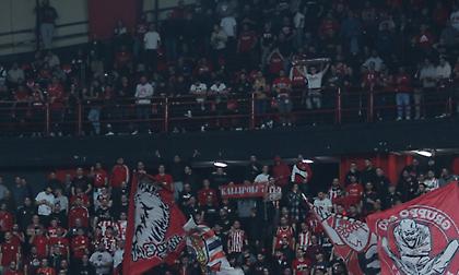 Final 8: Αφαιρέθηκαν εισιτήρια από δύο οπαδούς του Ολυμπιακού - Έκαναν χειρονομίες σε φίλους του Παναθηναϊκού