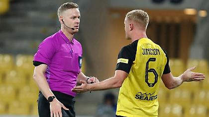 Η ΑΕΚ έχει τις περισσότερες κίτρινες κάρτες από τον ανταγωνισμό!