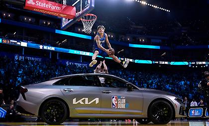 Μυθικός ΜακΚλανγκ, έκανε το three-peat στον διαγωνισμό καρφωμάτων πηδώντας πάνω από αυτοκίνητο!