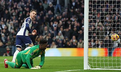 «Ανάσα» για Ποστέκογλου στο ντέρμπι της θλίψης!