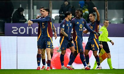 Πέρασε από το «Ennio Tardini» και συνέχισε την αναρρίχηση η Ρόμα!