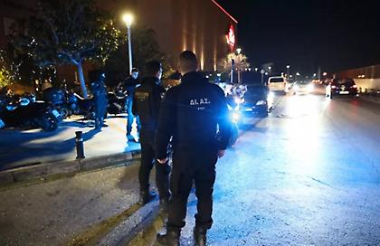 Τραγωδία στον Ασπρόπυργο: Οδηγός έχασε τον έλεγχο του οχήματος και καρφώθηκε σε περίφραξη