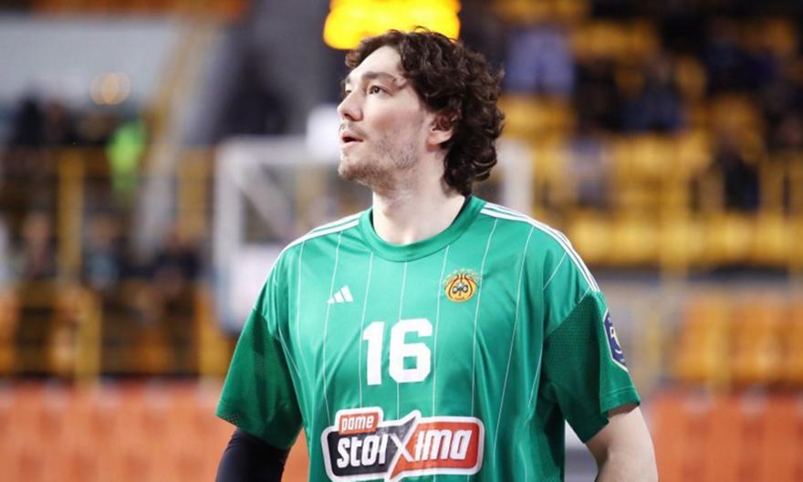 Όσμαν για το μέλλον του στον Παναθηναϊκό: «Σκέφτομαι μόνο την φετινή σεζόν, αλλά είμαι χαρούμενος που βρίσκομαι εδώ»