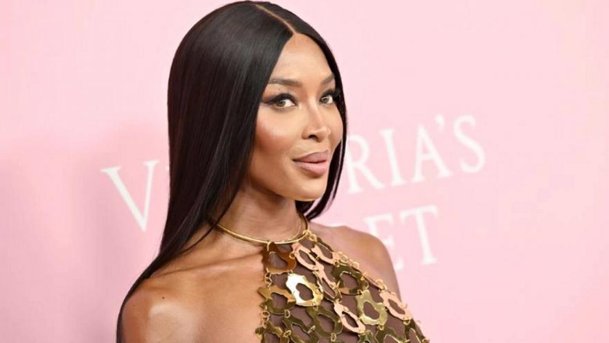 Νέες «καρδούλες» της Ναόμι Κάμπελ σε ανάρτηση του Γκέιμπριελ για το Κύπελλο του Παναθηναϊκού