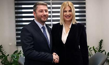 Εντάσσεται στο ΠΑΣΟΚ η Ράνια Θρασκιά - Τι είπε μετά τη συνάντηση με Ανδρουλάκη