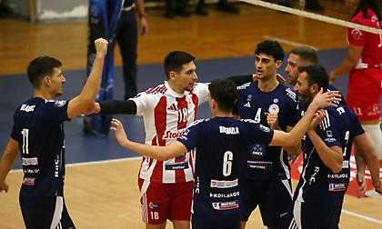 Δια περιπάτου στα προημιτελικά του Κυπέλλου Ολυμπιακός και Φοίνικας Σύρου