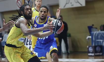 Επίσημη η επιστροφή Θόρντον στο Λαύριο