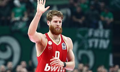 Ζέρβας: «Αποφασίστηκε να μην μπει χειρουργείο ο Γουόκαπ - Διαψεύδει ο Ολυμπιακός πως αναζητά παίκτη»