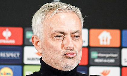 Μουρίνιο: «Προτιμώ τους σκύλους, αλλά δεν έχω κάποιο θέμα με τις γάτες. Δεν είμαι Ζουμά»