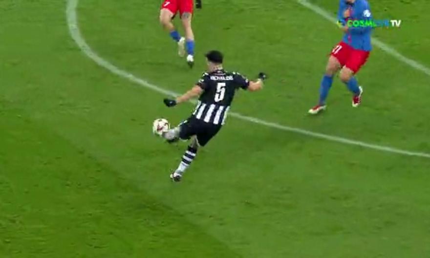 Πήγε να το βάλει από το... σπίτι του ο Μιχαηλίδης, φοβερή απόκρουση του Ταρνοβάνου!