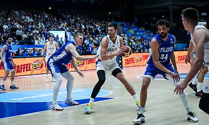 Μυθική εμφάνιση Πετρούσεφ για το σούπερ διπλό της Σερβίας στη Φινλανδία!