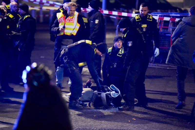 Βερολίνο: Συνελήφθη ύποπτος για την επίθεση με μαχαίρι στο μνημείο του Ολοκαυτώματος