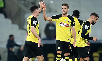 Τσακίρης: «Διεκδικεί θέση ο Μάνταλος, προβάδισμα για τα εξτρέμ έχει ο Γκατσίνοβιτς»