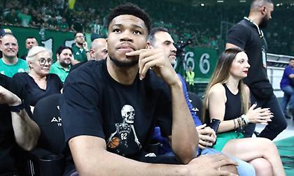 Αντετοκούνμπο για τα ντέρμπι Παναθηναϊκός-Ολυμπιακός: «Μακάρι και το NBA να είχε αυτή την ατμόσφαιρα, αλλά δεν την έχει»