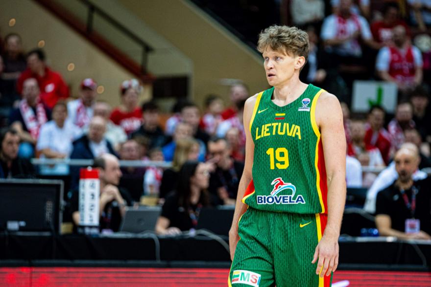 Αποσύρεται από την εθνική Λιθουανίας ο Κουζμίνσκας