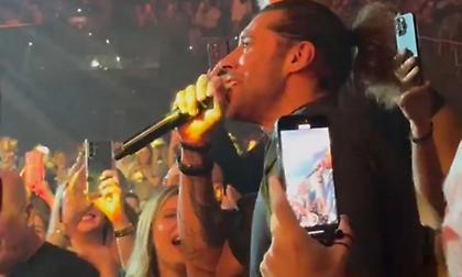 Το «έκαψε» στον Μάστορα για τα 40α του γενέθλια ο Πρίντεζης και τραγούδησε