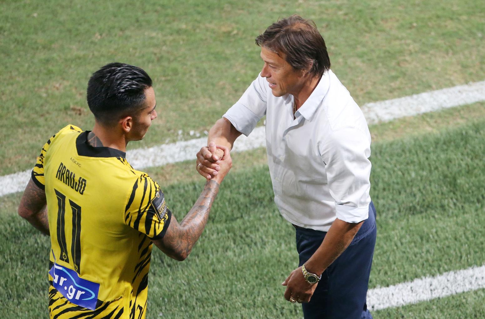 Κωστούλας: Ονειρευόταν να γίνει Ελ Αραμπί, αλλά ο Μεντιλίμπαρ τον μετέτρεψε σε… Αραούχο!