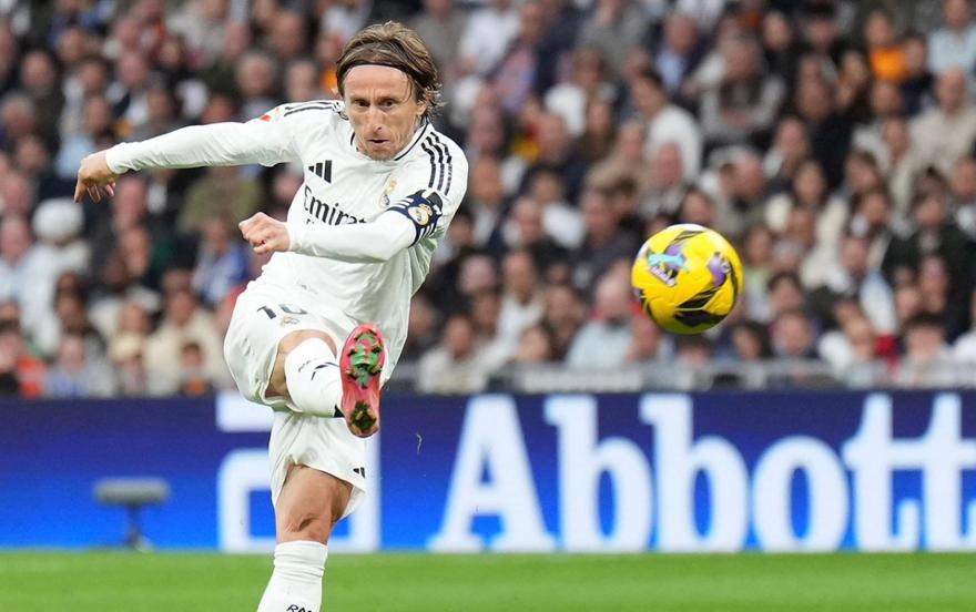 Τελικά δίνει νέο συμβόλαιο στον Μόντριτς η Ρεάλ Τελικά δίνει νέο συμβόλαιο στον Μόντριτς η Ρεάλ