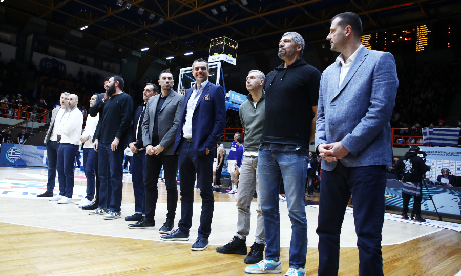 National Basketball: The 2005 team was awarded in Greece's halftime
