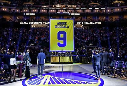 Απέσυραν τη φανέλα του Ιγκουοντάλα οι Γουόριορς