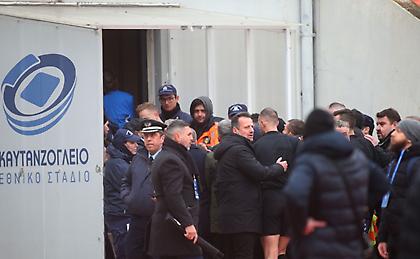 Θεσσαλονίκη: Συνελήφθη 52χρονος που πέταξε κροτίδα προς το πάγκο της φιλοξενούμενης στο Ηρακλής - Λάρισα