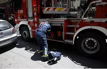 Φωτιά σε διαμέρισμα στον Πειραιά - Ένας τραυματίας