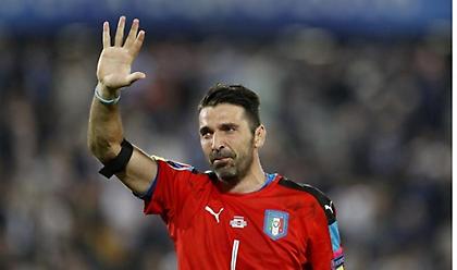 Μπουφόν για τον… Τσέχο γιό του: «Είναι περίεργο, αλλά ίσως είναι η καλύτερη επιλογή»