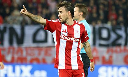 Κοντά στο χατ-τρικ ο Όρτα με την μπάλα να περνάει ελάχιστα άουτ!