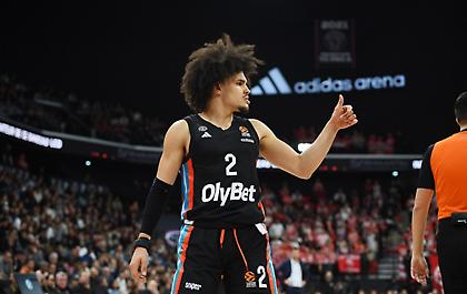 Η Παρί πήρε την ισοβαθμία από την Μπάγερν και βλέπει ξανά τετράδα!