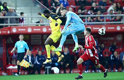 Ολυμπιακός: Οφσάιντ ο Πιερό, κανένα φάουλ ο Πασχαλάκης, αποβολή Λαμέλα