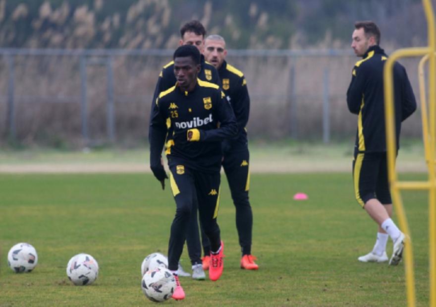 Πρόβλημα και με Μάγιο στον Άρη ενόψει Βόλου!