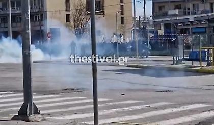 Επεισόδια και στη Θεσσαλονίκη στις διαδηλώσεις για τα Τέμπη