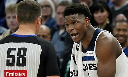 Πήρε την 16η τεχνική ποινή ο Έντουαρντς και «τρώει» μια αγωνιστική-Η δημόσια κριτική από τον προπονητή του