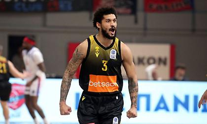 Έπαιξε με τη φωτιά, αλλά δεν κάηκε στη μάχη για την τρίτη θέση με τον Πανιώνιο η ΑΕΚ!