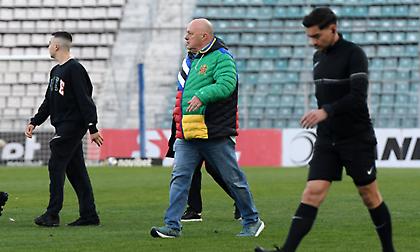 Μπέος για Καρυπίδη: «Μιλάει η ορντινάντσα του Ελληνικού ποδοσφαίρου - Καλοφάγωτα Θόδωρα»