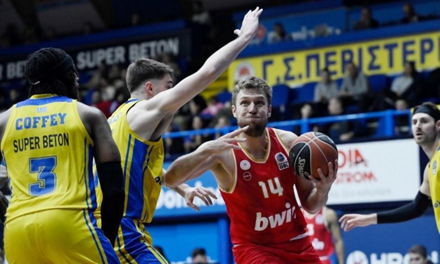 Δυναμικό «μπάσιμο» Ολυμπιακού στο Περιστέρι: 0-11 στα πρώτα τριάμισι λεπτά