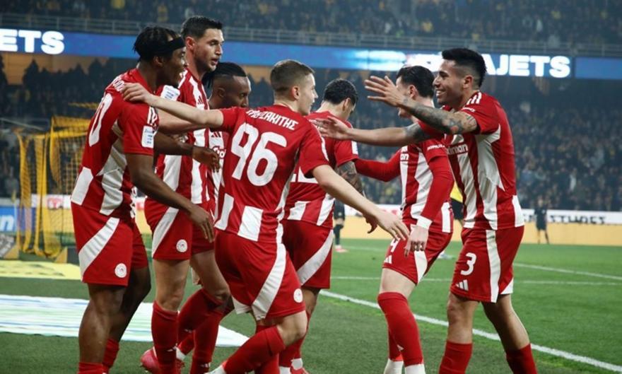 Χριστόγλου: «Πήρε πάλι την ταυτότητα του Αλμέιδα ο Μεντιλίμπαρ»