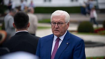 «Εμεινα άναυδος» λέει ο Σταϊνμάιερ για την επίθεση Τραμπ σε Ζελένσκι