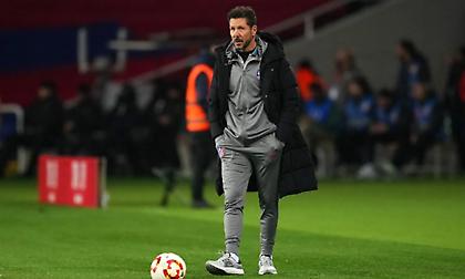 Σιμεόνε: «Σε τέτοια παιχνίδια δεν υπάρχουν φαβορί, ξέρουμε τις δυνάμεις μας και θα προσπαθήσουμε να πληγώσουμε τη Ρεάλ»