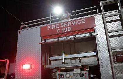 Φωτιές σε 3 αυτοκίνητα και μοτοποδήλατο σε Σεπόλια και Καισαριανή