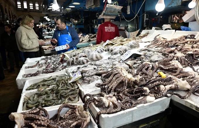 Καθαρά Δευτέρα: Πώς θα λειτουργήσουν τα καταστήματα σε αγορά Ρέντη και Βαρβάκειο