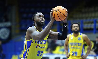 Παρελθόν από το Περιστέρι ο Μπράουν