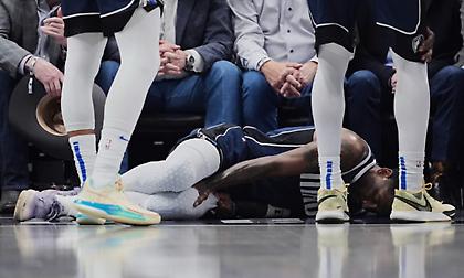 Σοκ στους Μάβερικς: Υπέστη ρήξη χιαστού και χάνει το υπόλοιπο της σεζόν ο Ίρβινγκ