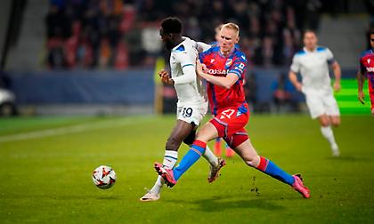 Το ζευγάρι από το οποίο θα προκύψει ο αντίπαλος του Ολυμπιακού αν προκριθεί στους «8: Βικτόρια Πλζεν-Λάτσιο 1-2