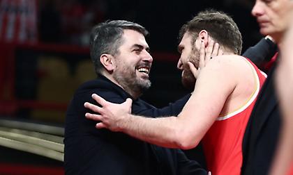 Μπαφές: «Όλοι προσπαθούμε να γίνει πιο λαμπρό το μεγαλείο του Ολυμπιακού»