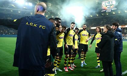 Τσακίρης: «Να εμπεδώσουν οι παίκτες της ΑΕΚ ότι είναι στα πόδια τους να το γυρίσουν - Το καλό μαντάτο για Αλμέιδα»