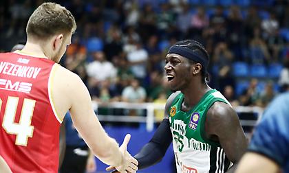 Ναν: «Μοναδικός ο Βεζένκοφ, κανείς δεν μπορεί να σκοράρει όπως αυτός»