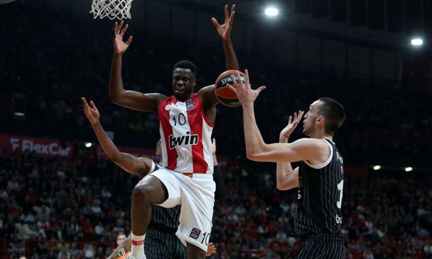 Φαλ: «Ο στόχος μου είναι να κατακτήσω την Ευρωλίγκα - Με έχει βοηθήσει πολύ ο Μπαρτζώκας»