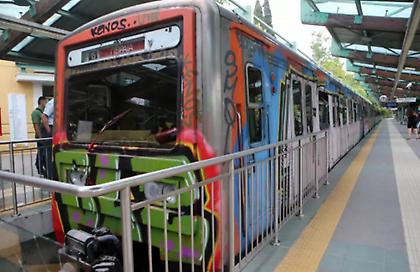 Συνελήφθη 15χρονος που έριξε πέτρες σε διερχόμενο συρμό του ΗΣΑΠ στο Μαρούσι